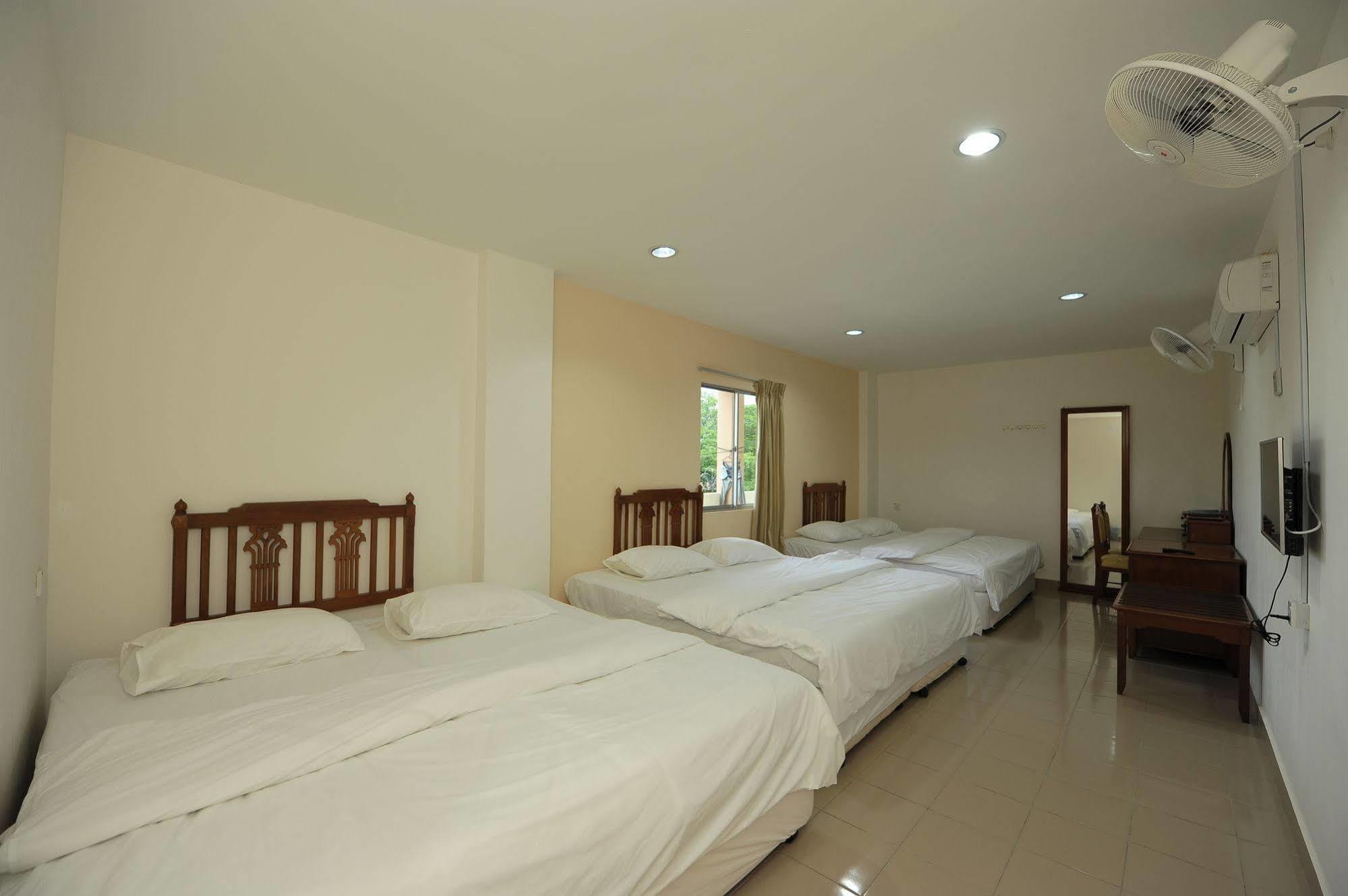 Joy Motel Kuah Buitenkant foto